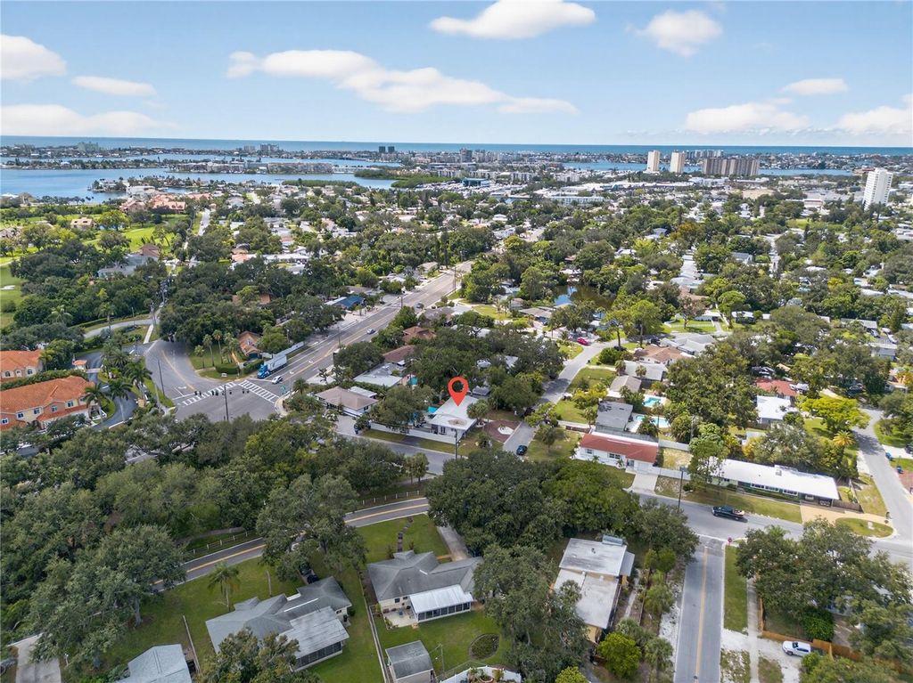 Photo of 6400 Pelican Drive S, St Petersburg, FL 33707 (MLS # TB8435156)