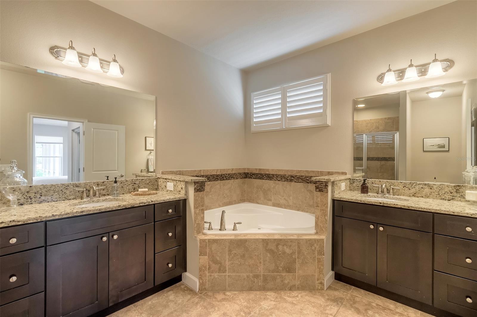 Venetian Bay Ph 02 Un 01 - Residential