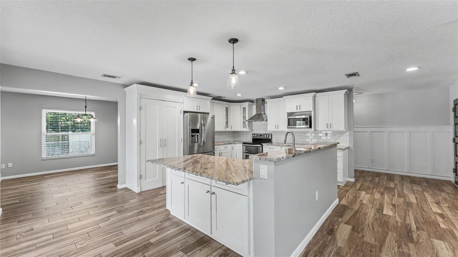 1717 TIERRA ALTA DRIVE