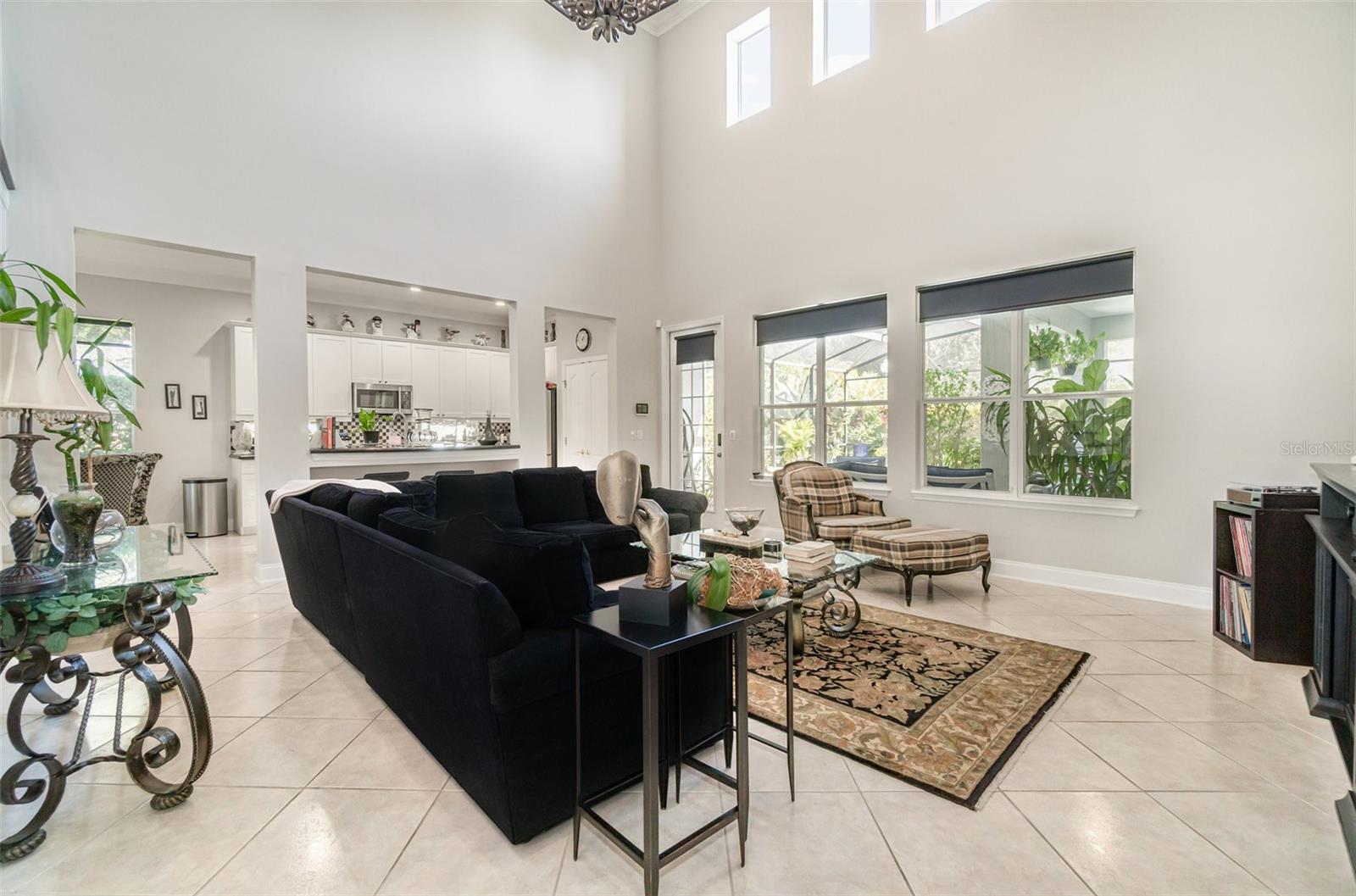 LAKES WINDERMERE PH 01 49 108 - Residential