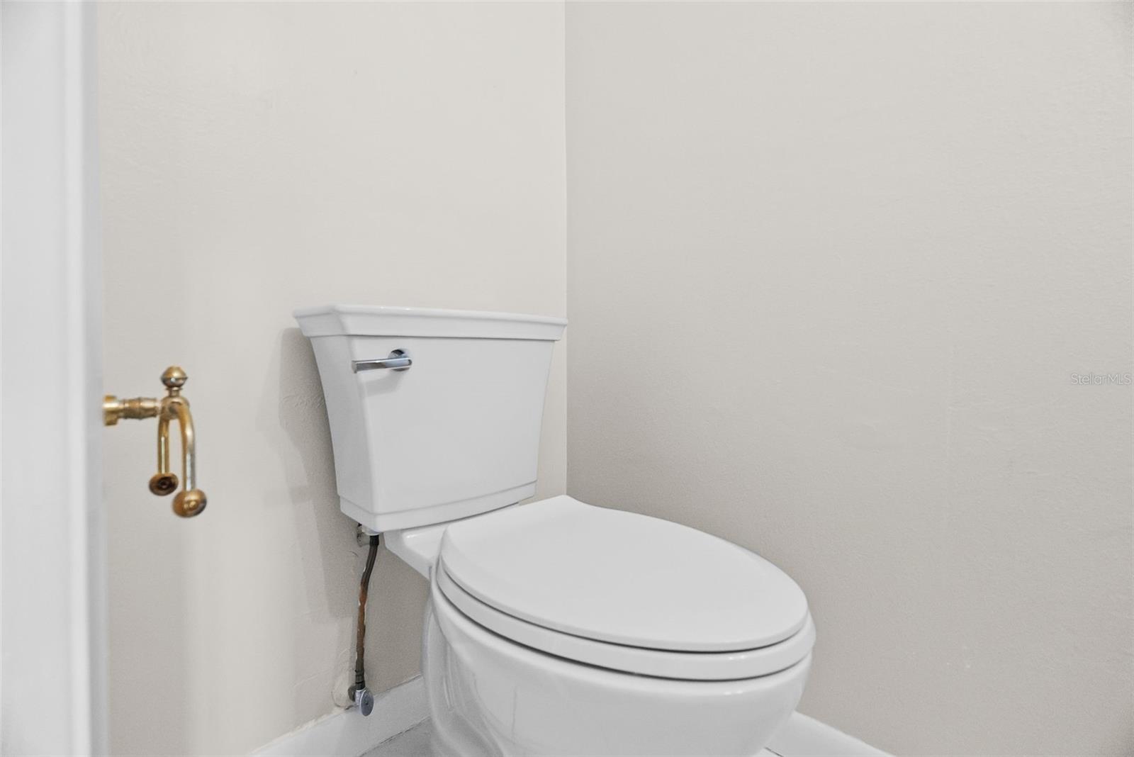 HAMPTON PARK TWNHMS UN 1 - Residential Lease