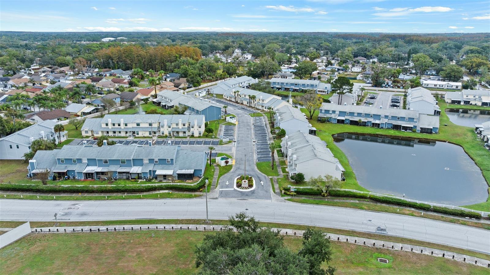 HAMPTON PARK TWNHMS UN 1 - Residential Lease