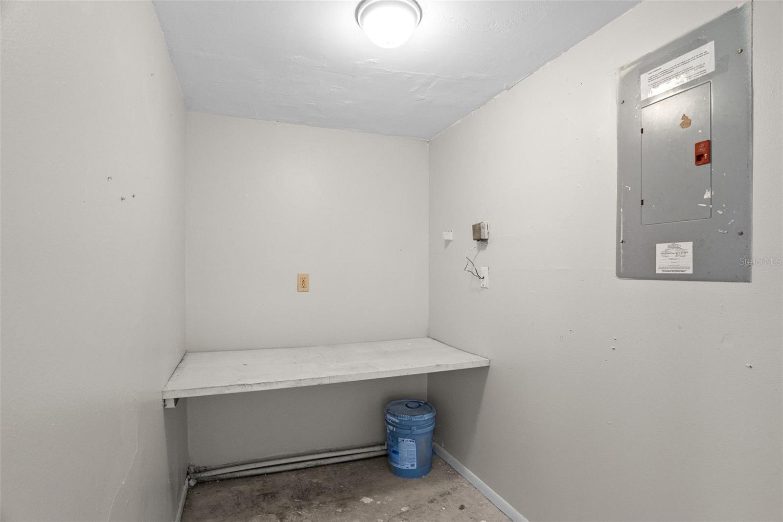 HAMPTON PARK TWNHMS UN 1 - Residential Lease