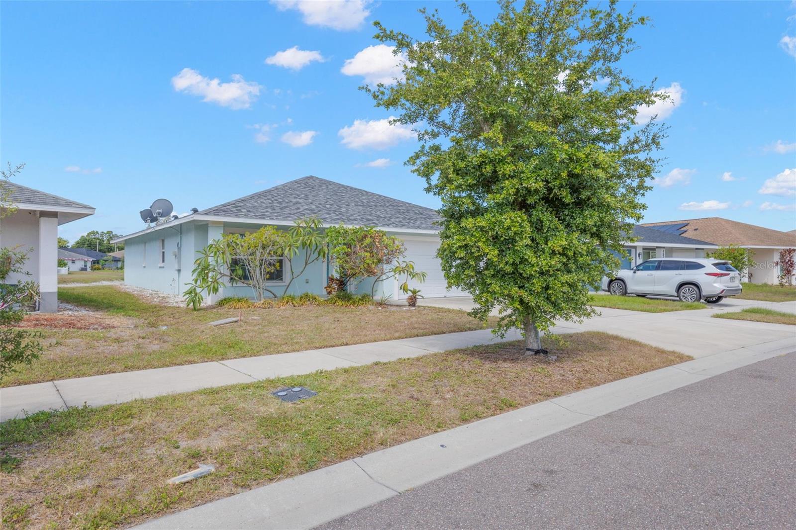 1550 BLOSSOM BAYOU CIRCLE
