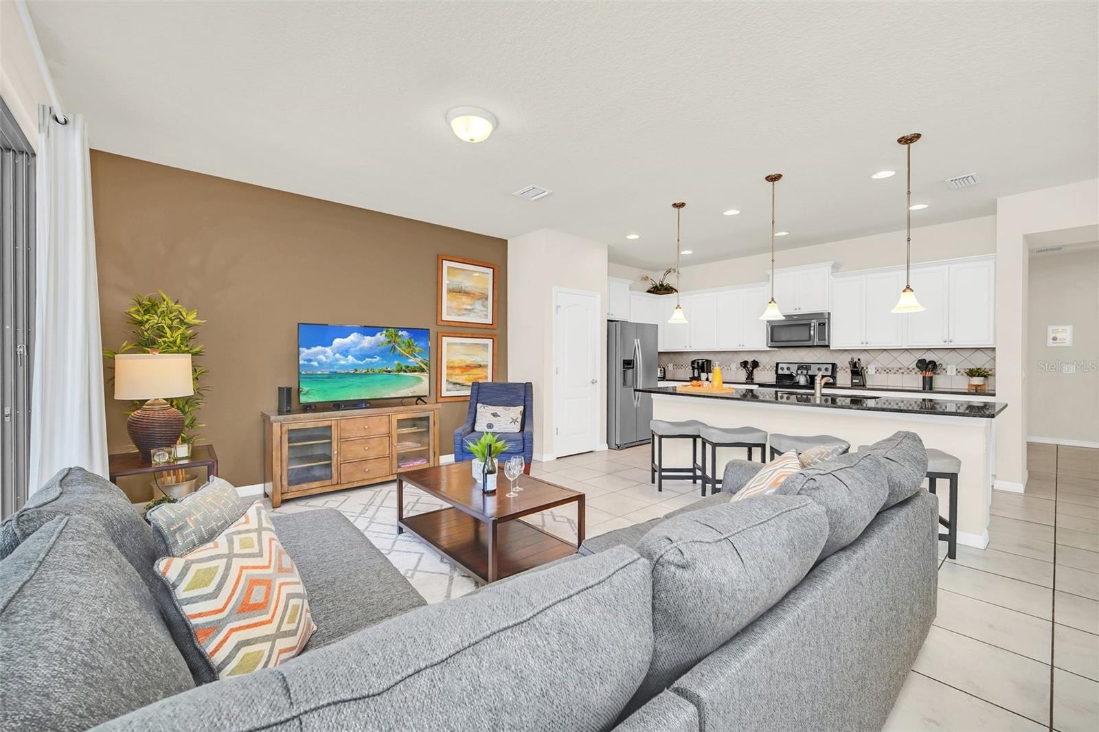 WINDSOR AT WESTSIDE PH 1 - Residential