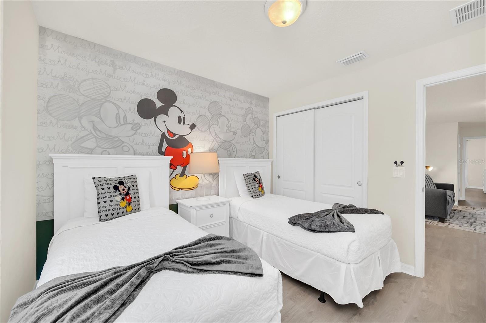 WINDSOR AT WESTSIDE PH 1 - Residential