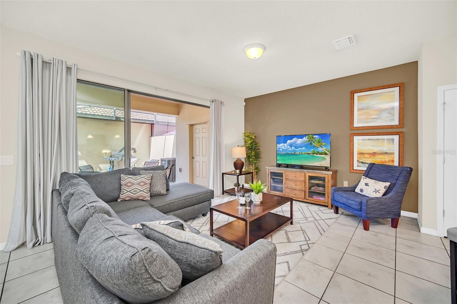 WINDSOR AT WESTSIDE PH 1 - Residential