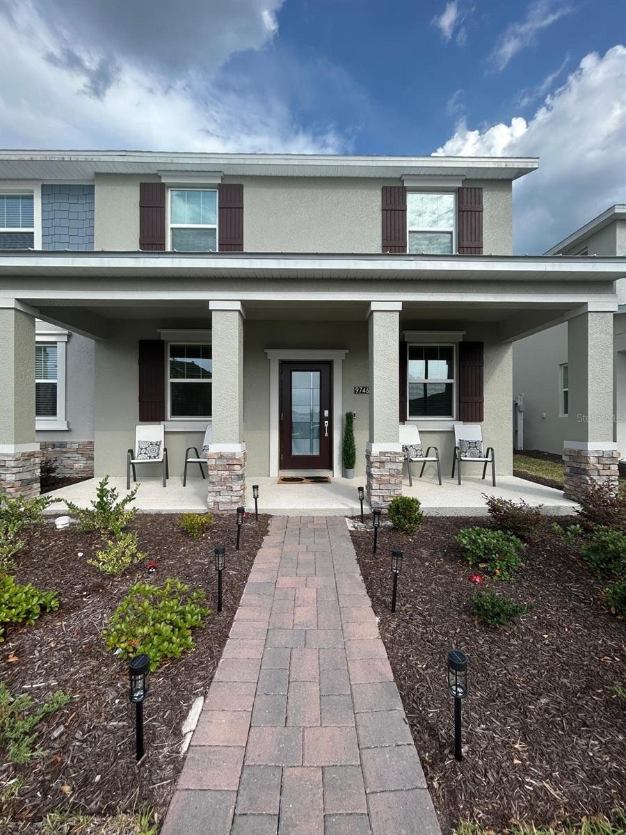 Welcome to this beautiful home in Lake Nona area! This townhome features 3 bedrooms, 2.5 bathrooms, and is filled with natural light. Living Room on the first floor, Dining area, modern kitchen with all appliances, family room, and entertaining space. Upstairs, you'll find spacious bedrooms, including a Master bathroom. The House is located in Storey Park Community. This home is near the Airport, Restaurants, parks, and shopping. !YOU MUST TO SEE IT!