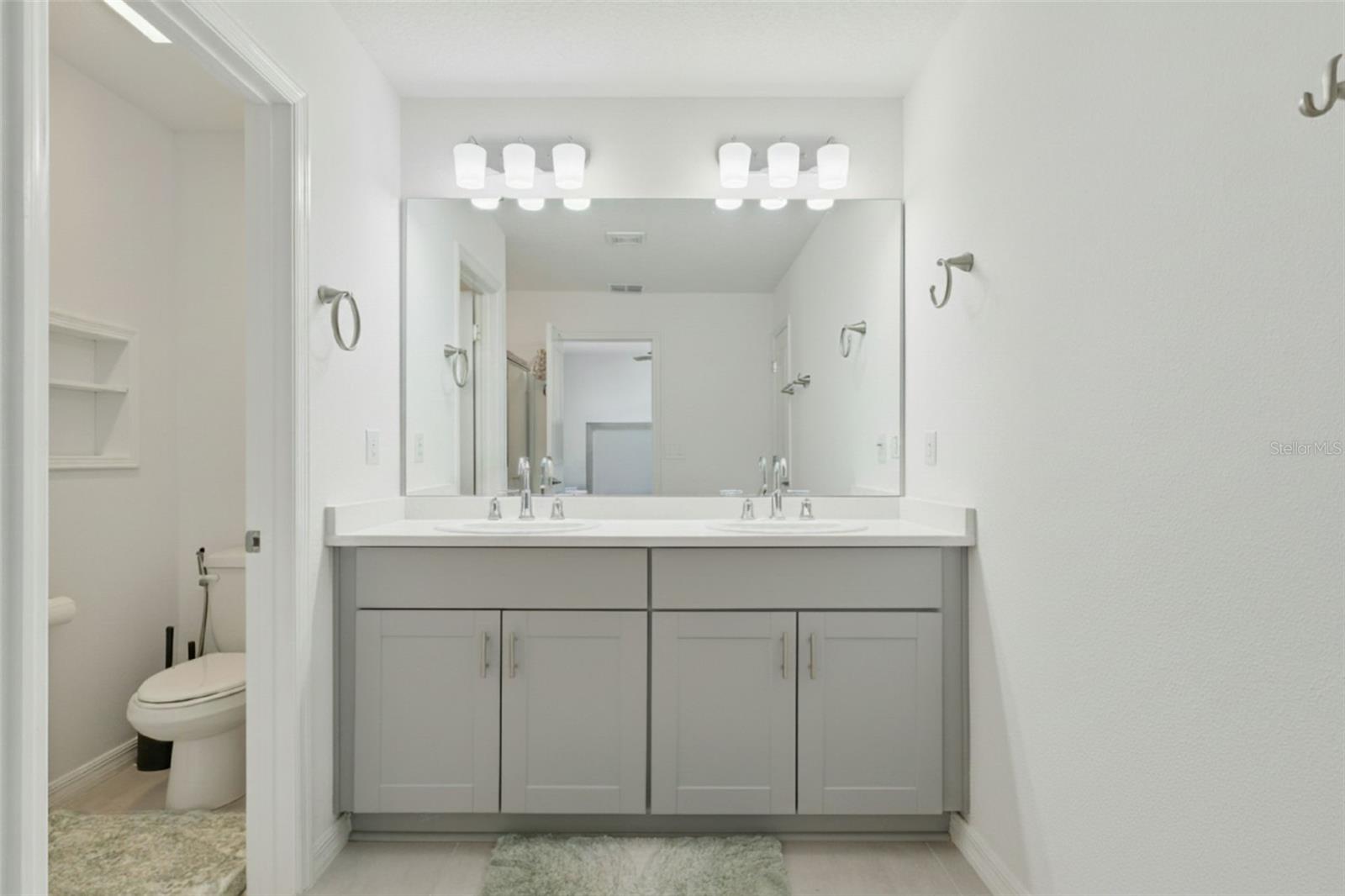 PARKSIDE AT ESTATES - Residential