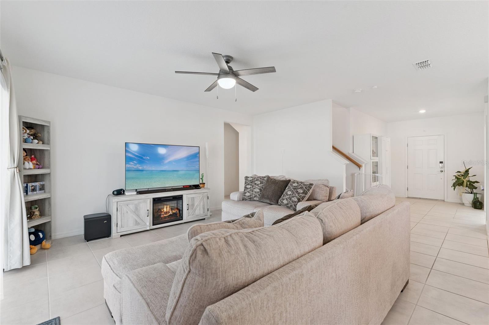 PARKSIDE AT ESTATES - Residential