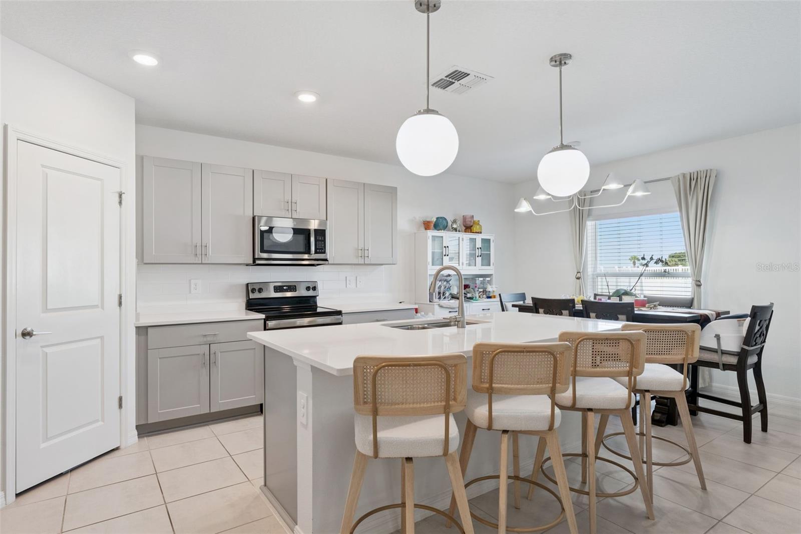 PARKSIDE AT ESTATES - Residential