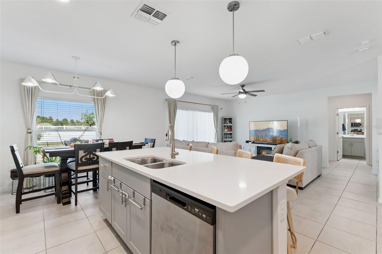 PARKSIDE AT ESTATES - Residential