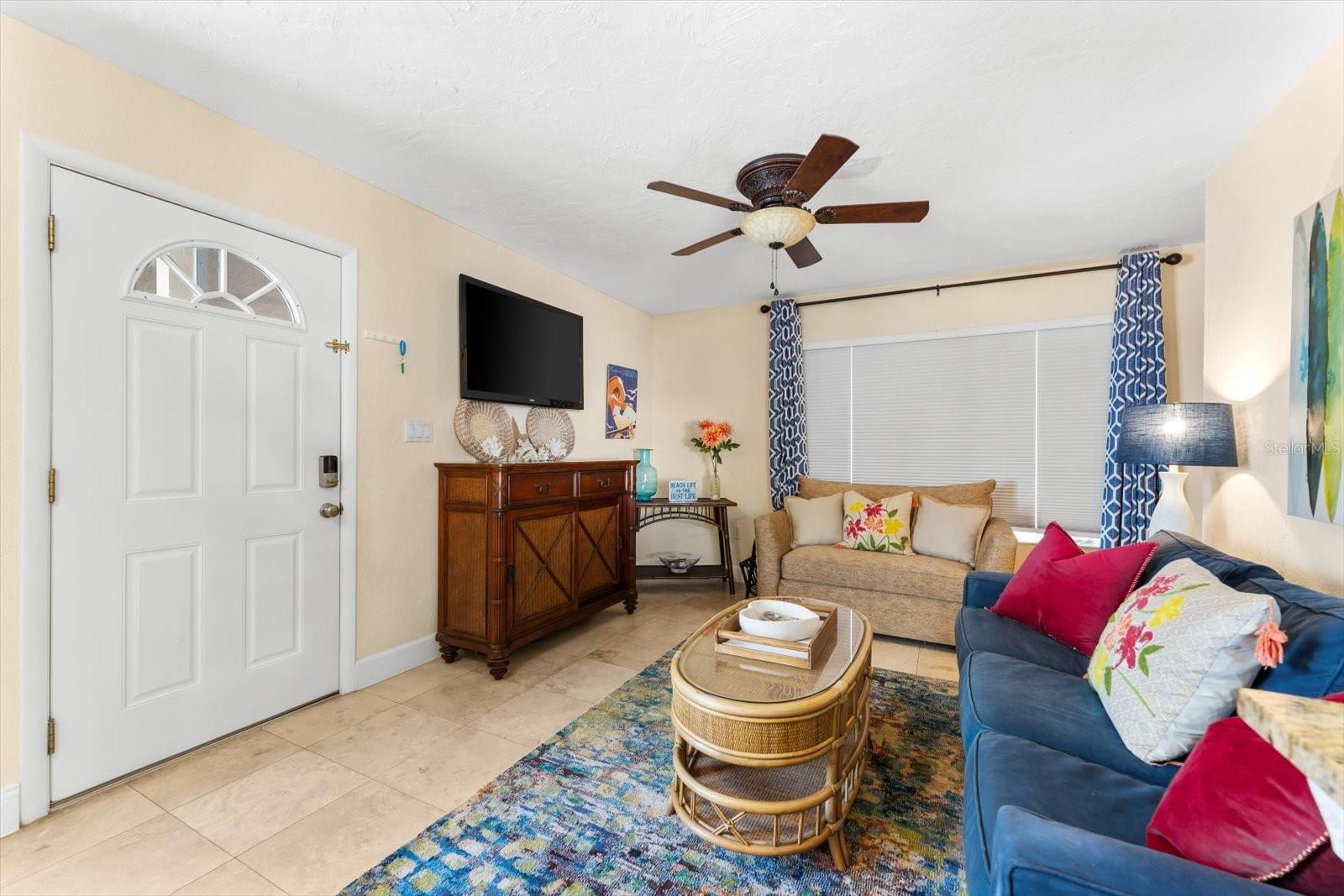 ISLAND REACH - Residential