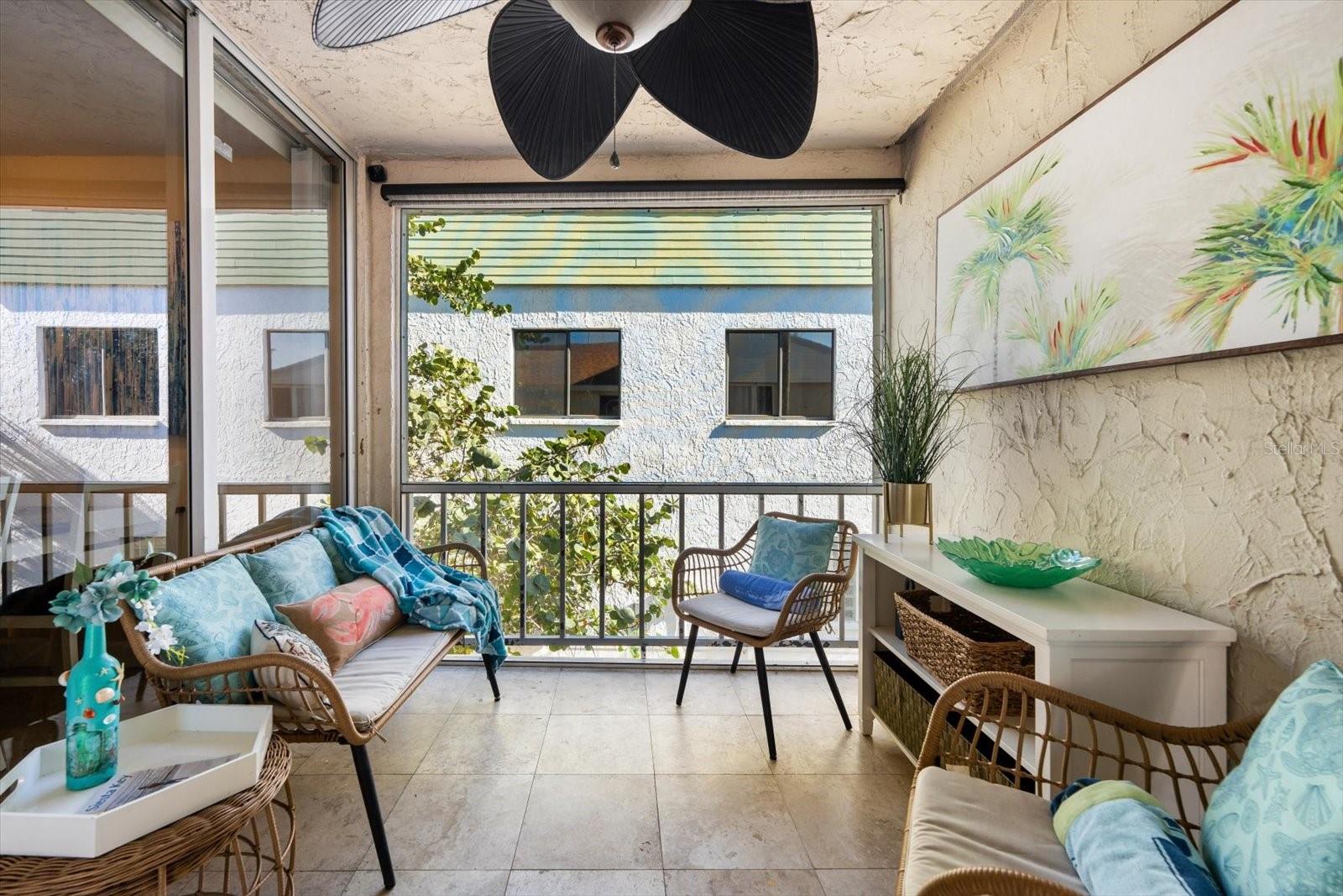 ISLAND REACH - Residential