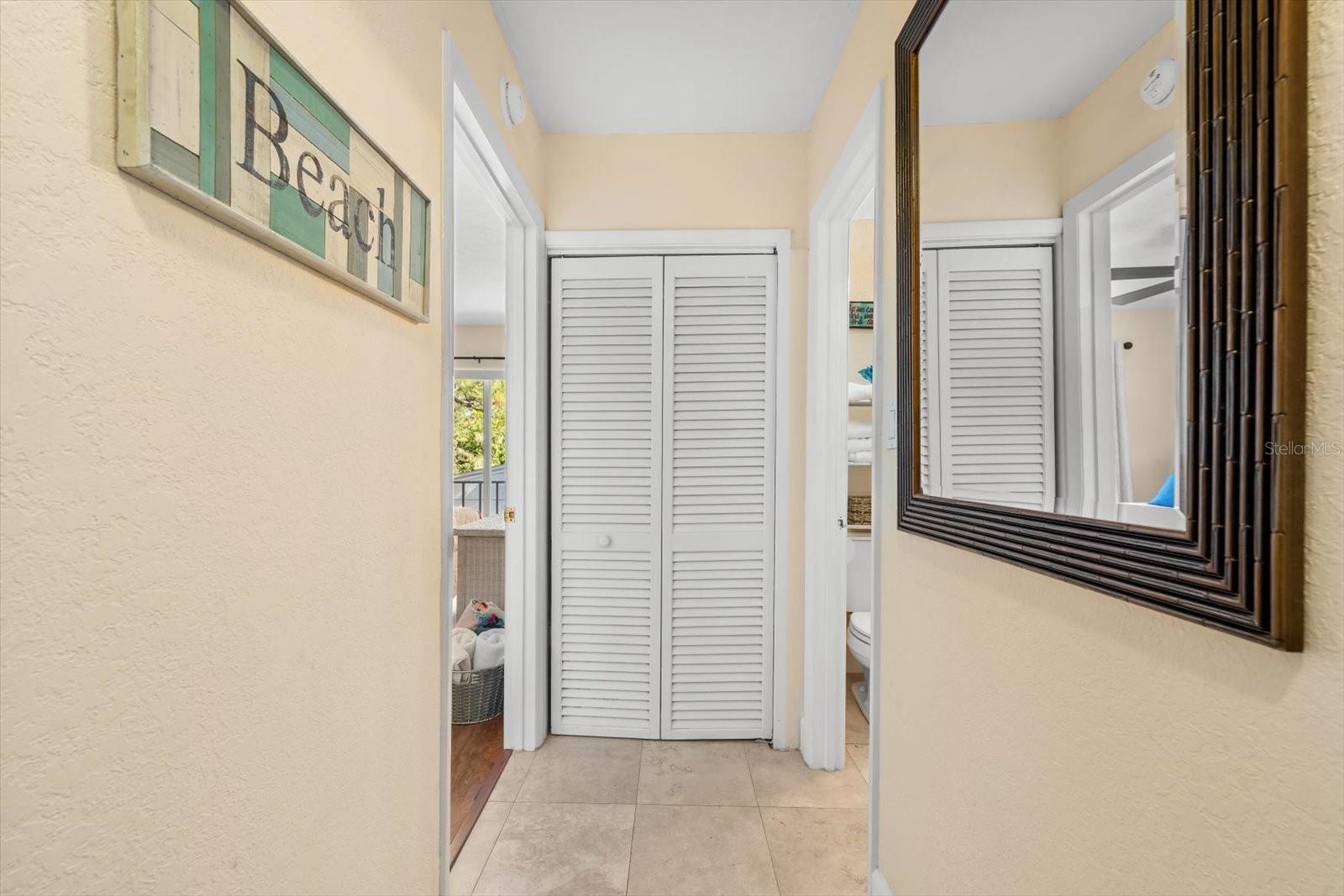 ISLAND REACH - Residential