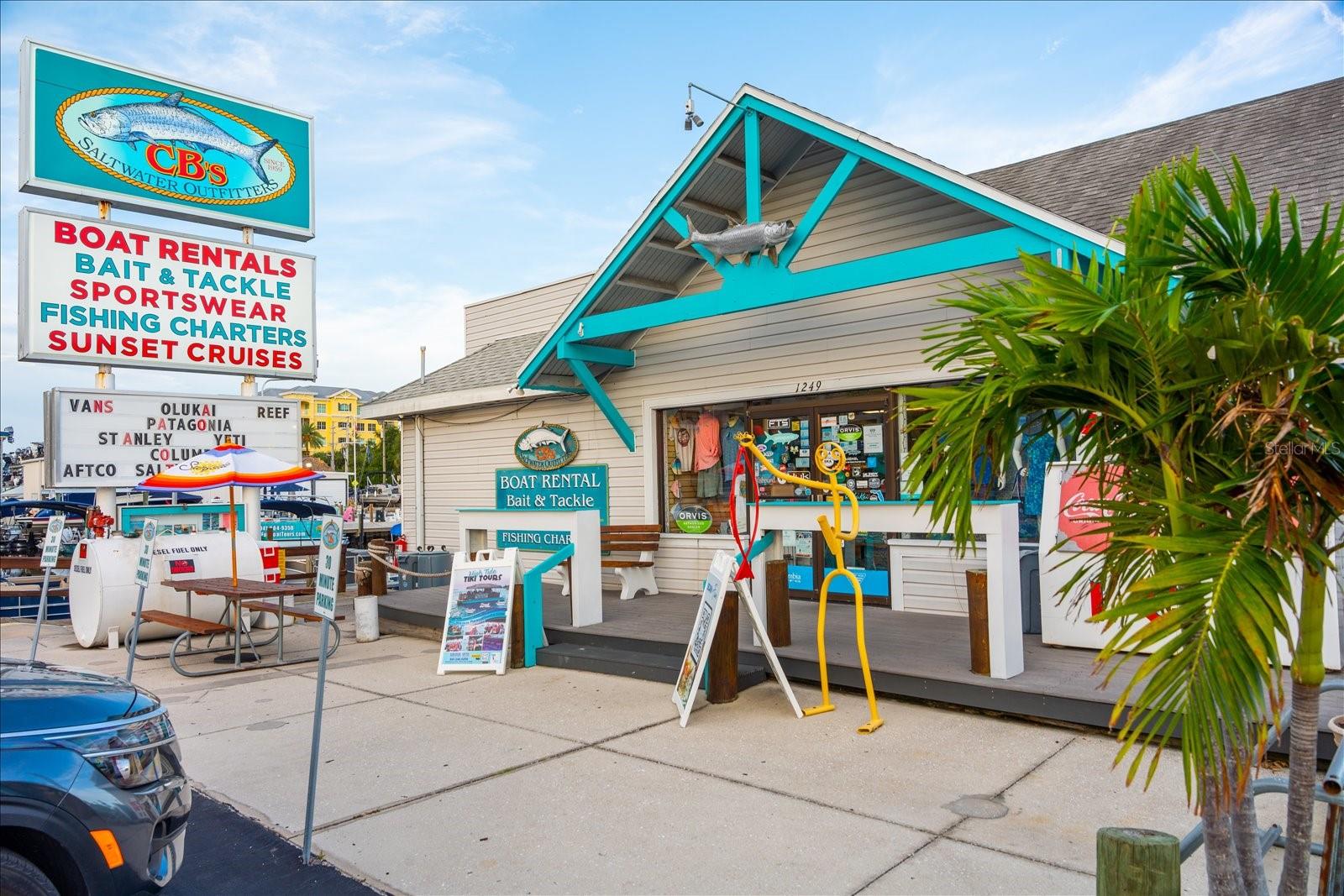 ISLAND REACH - Residential