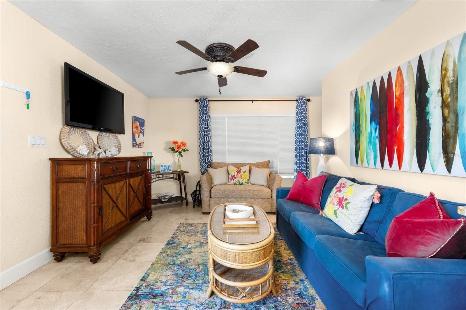 ISLAND REACH - Residential