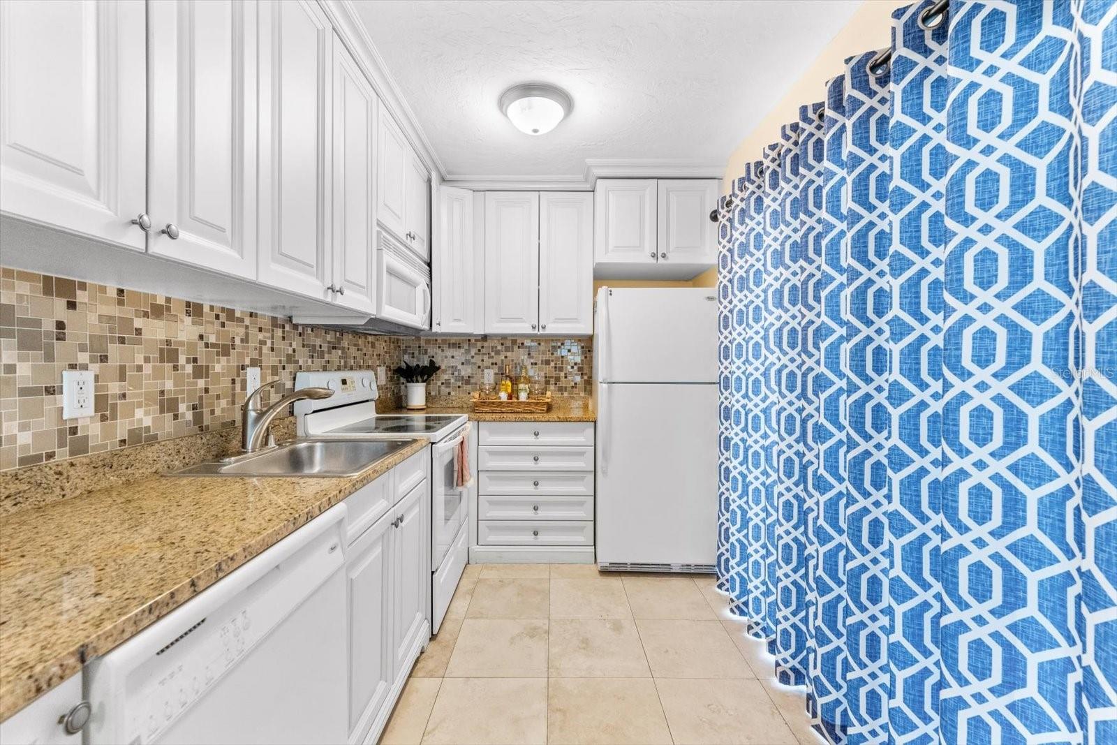 ISLAND REACH - Residential