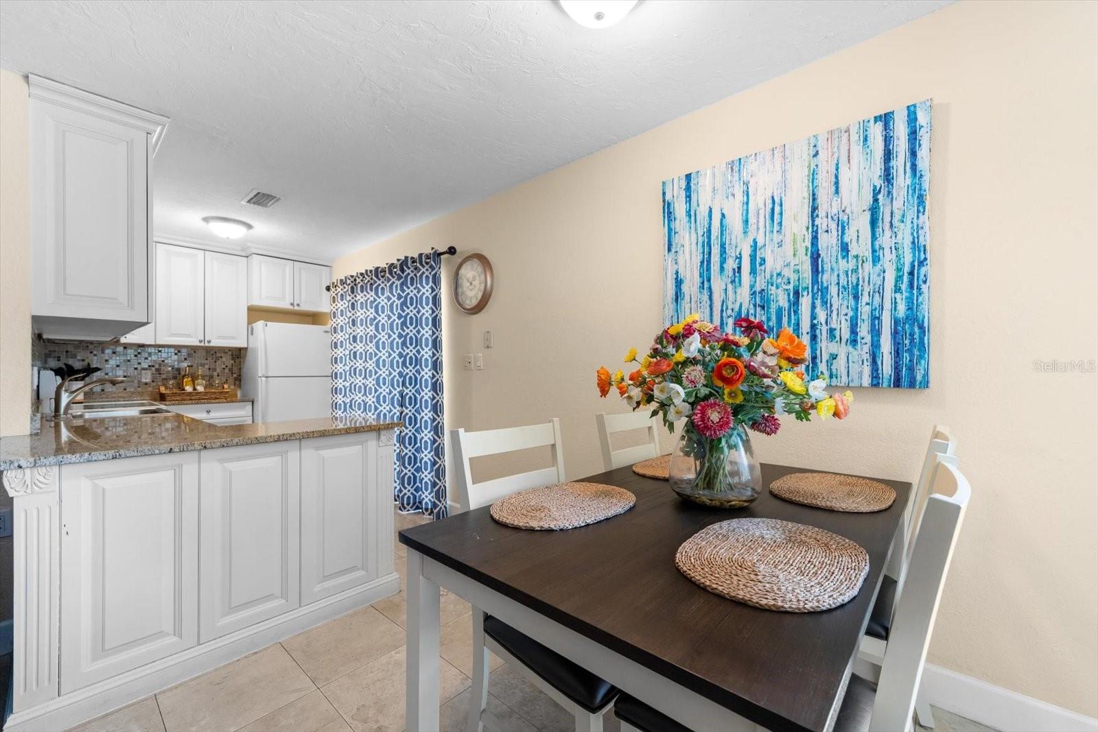 ISLAND REACH - Residential