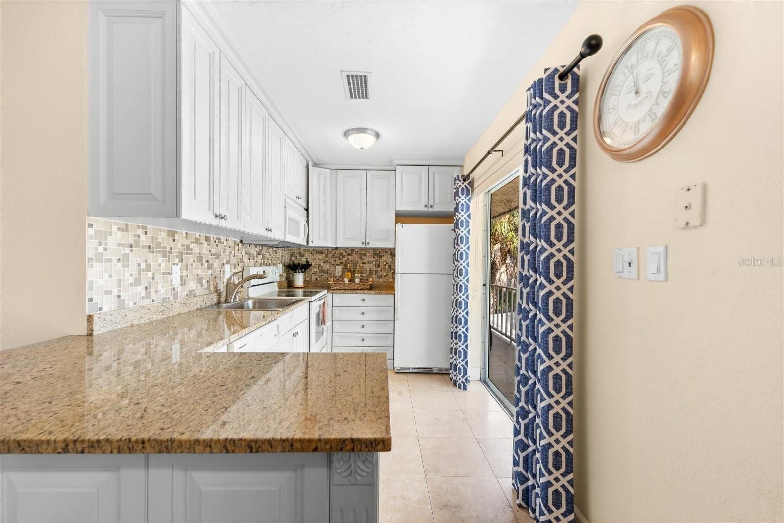 ISLAND REACH - Residential