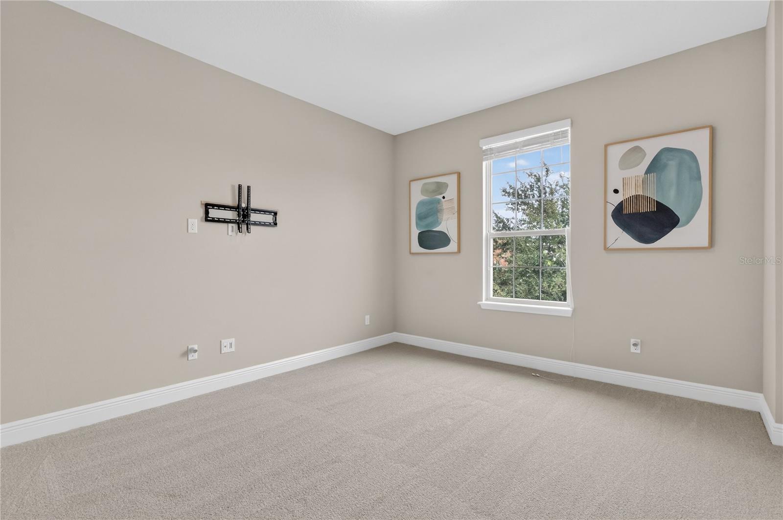 TWINWATERS - Residential