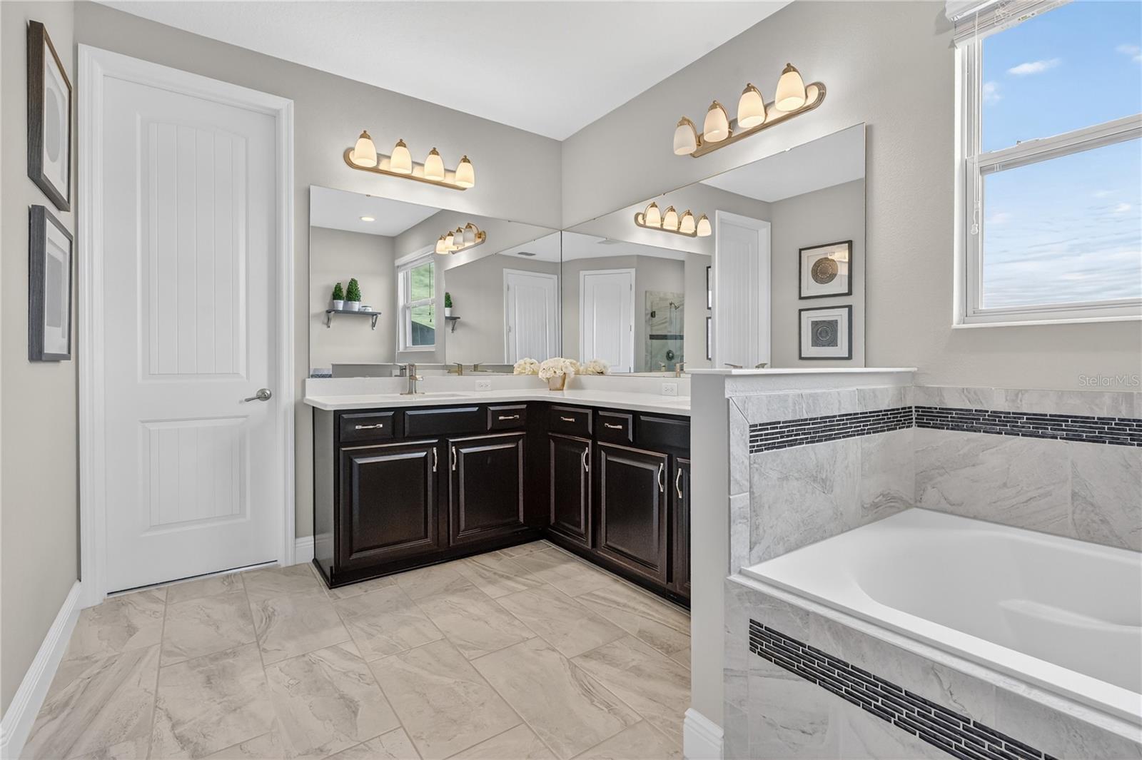 TWINWATERS - Residential