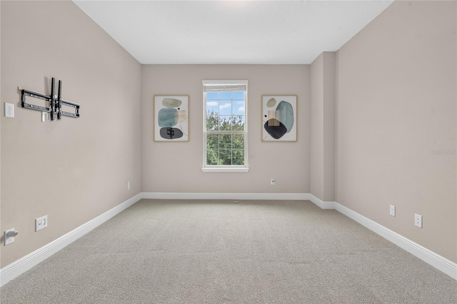 TWINWATERS - Residential