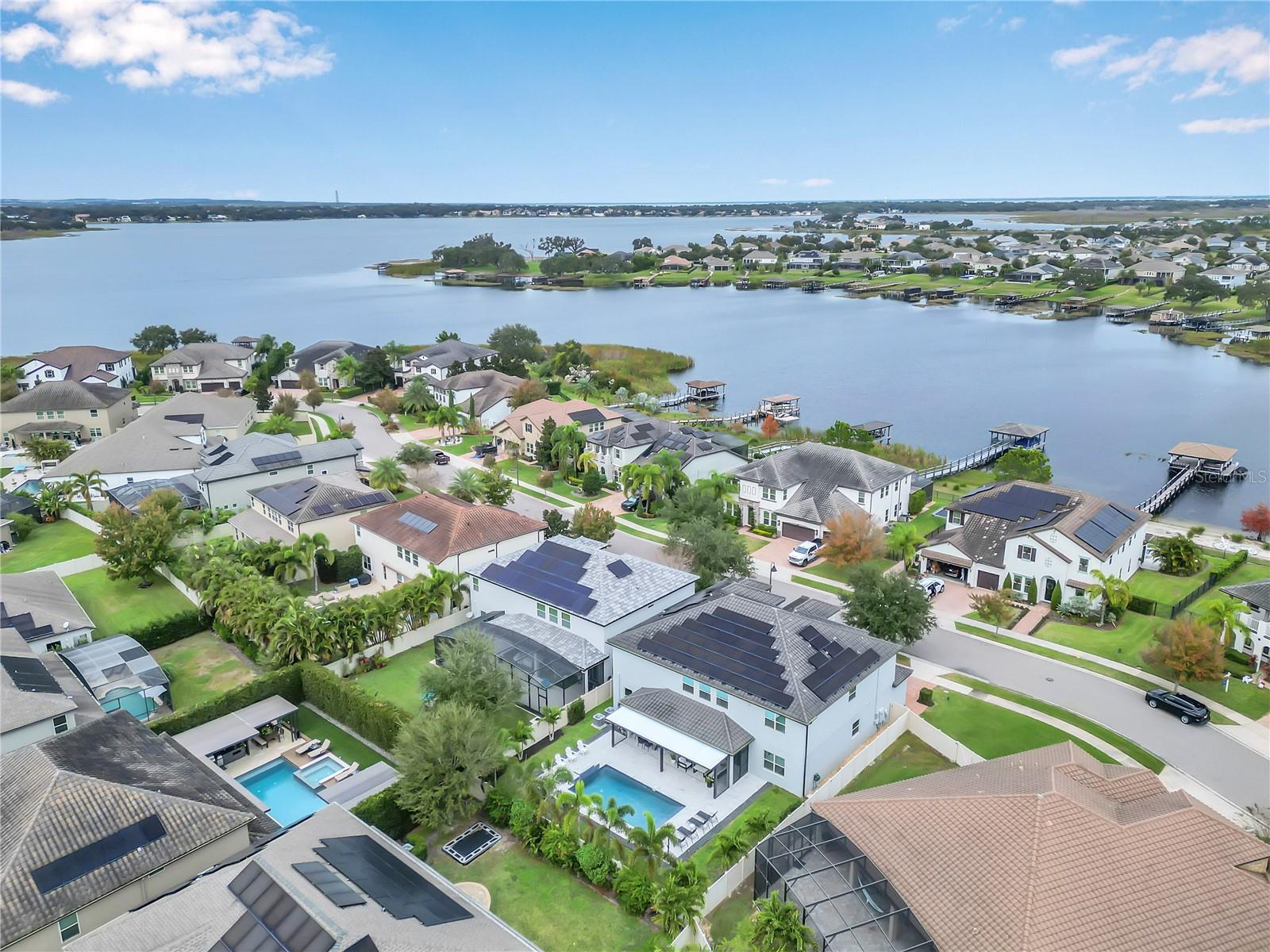 TWINWATERS - Residential