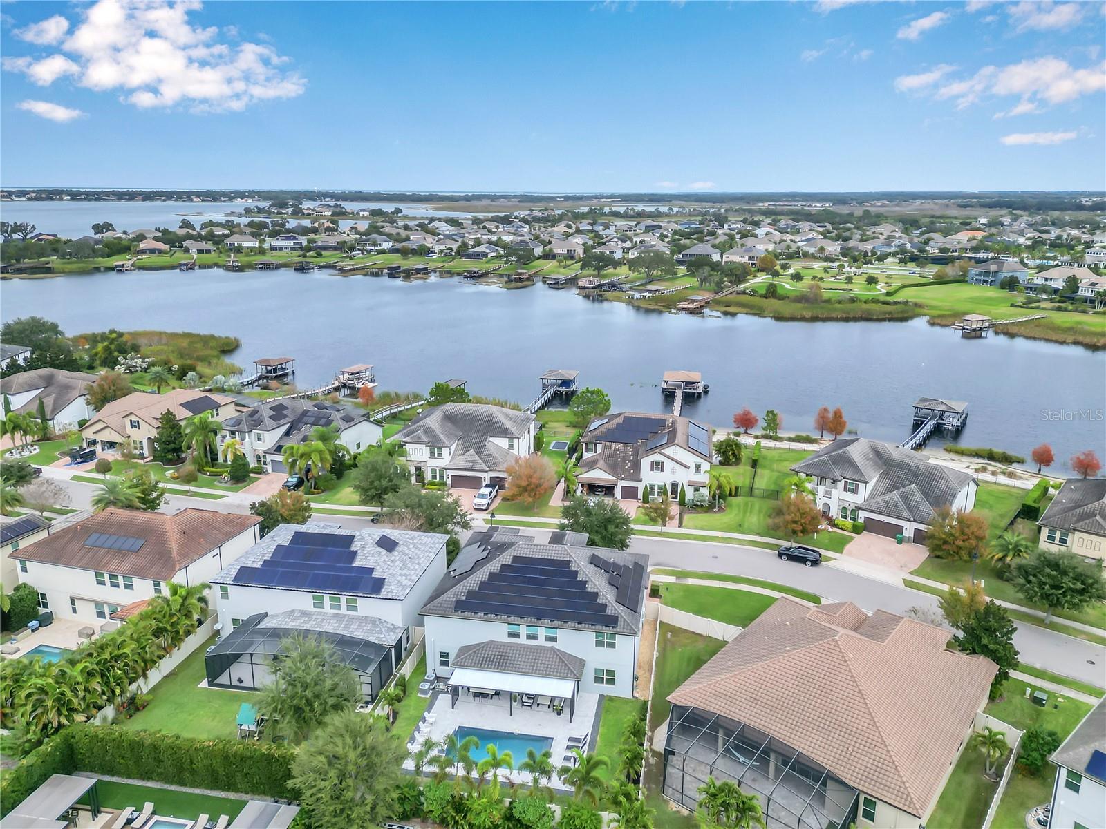 TWINWATERS - Residential