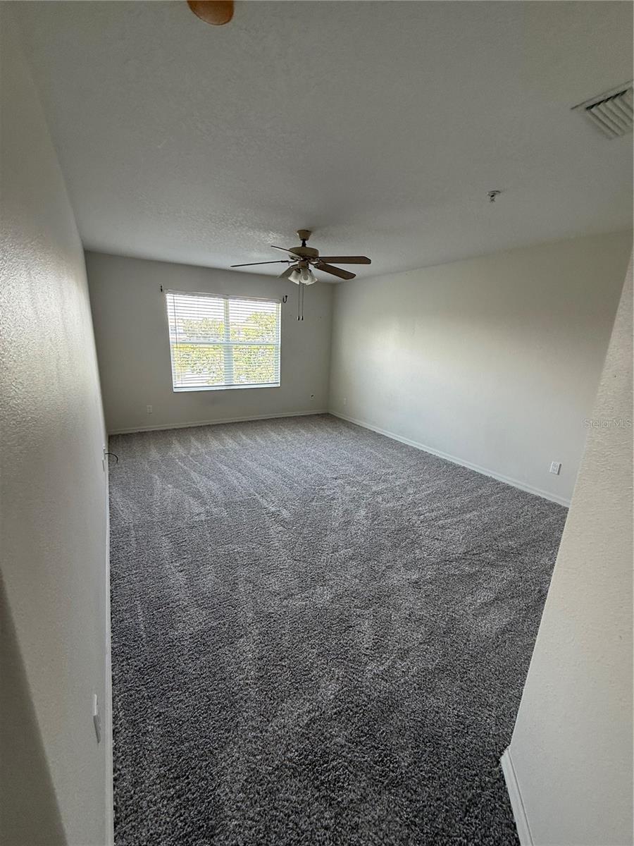 BARTON COURT - Residential Lease