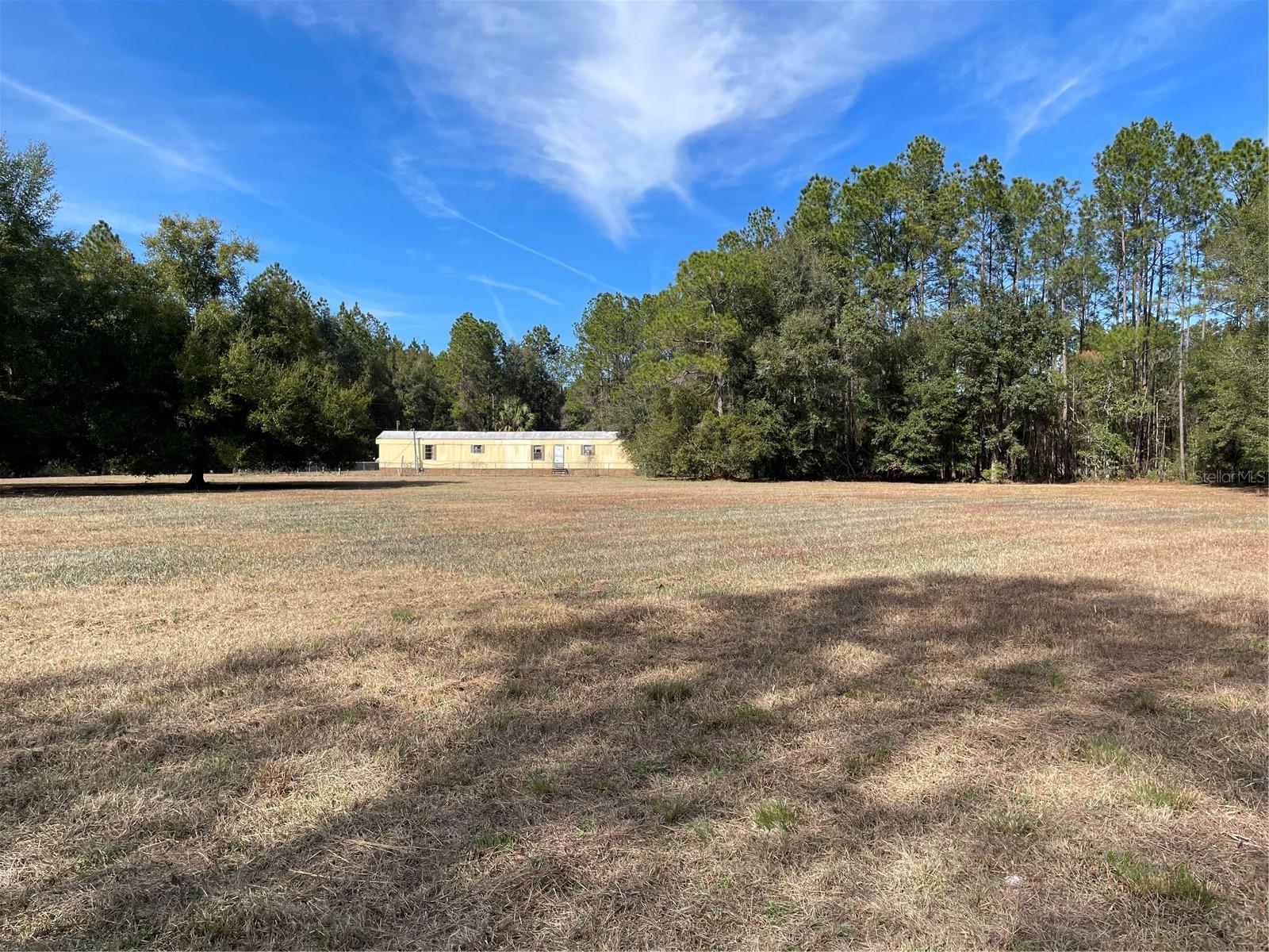 SIMMONS LAKE MANOR - Residential