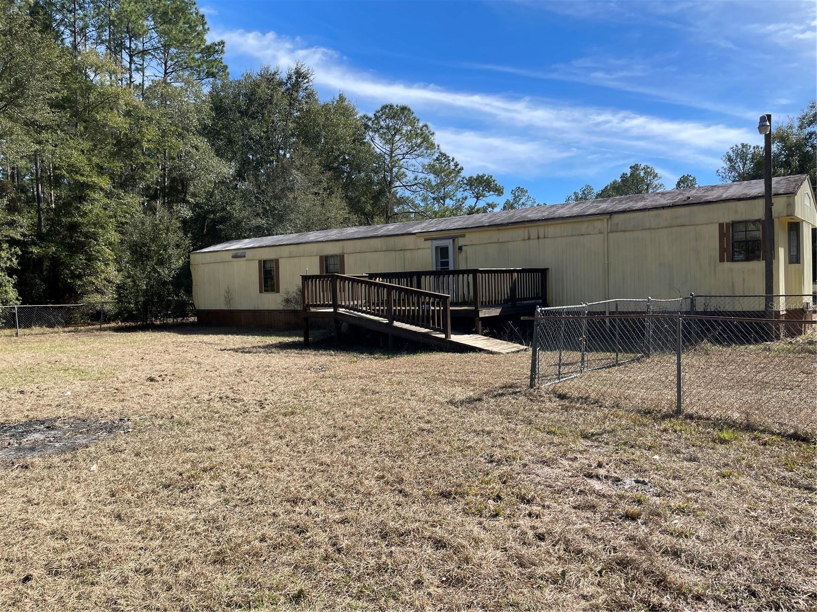 SIMMONS LAKE MANOR - Residential