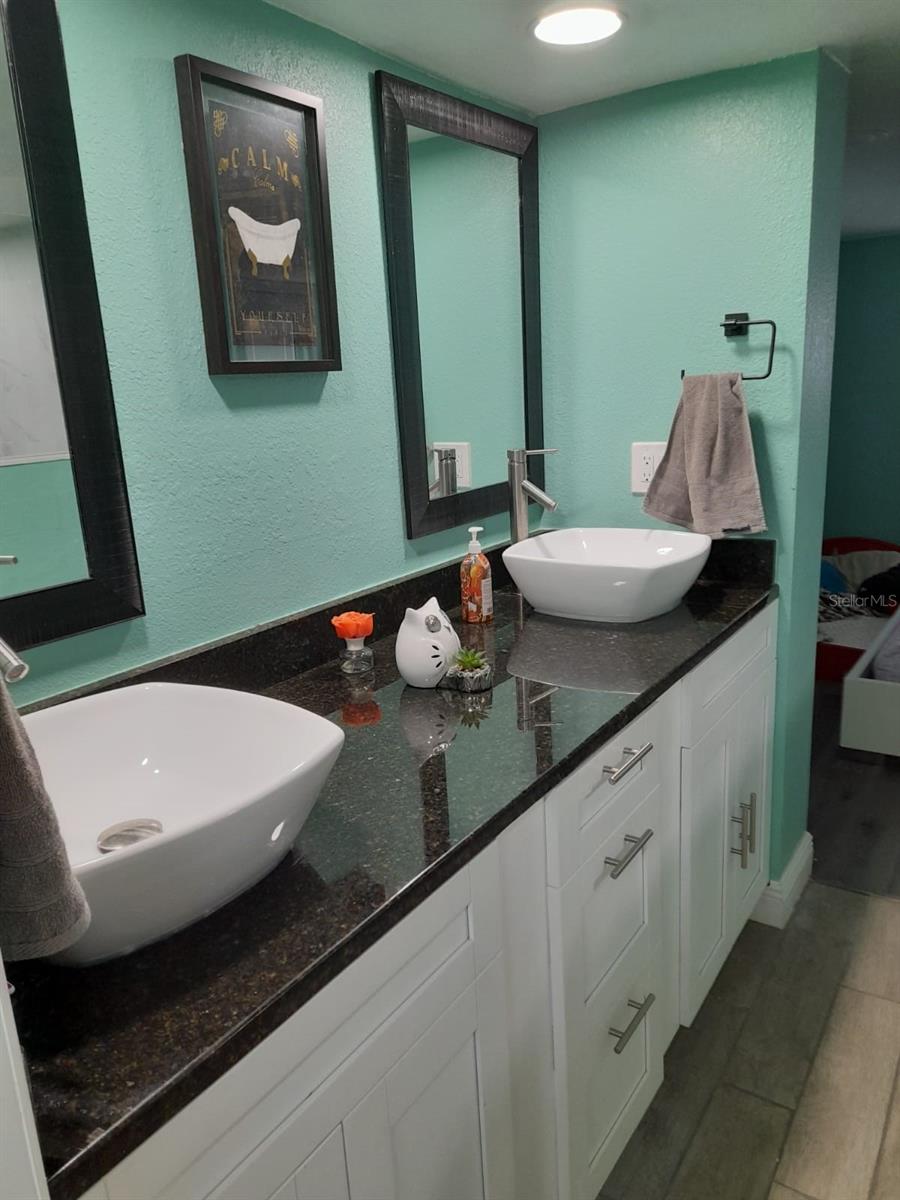 MOON LAKE ESTATES - Residential
