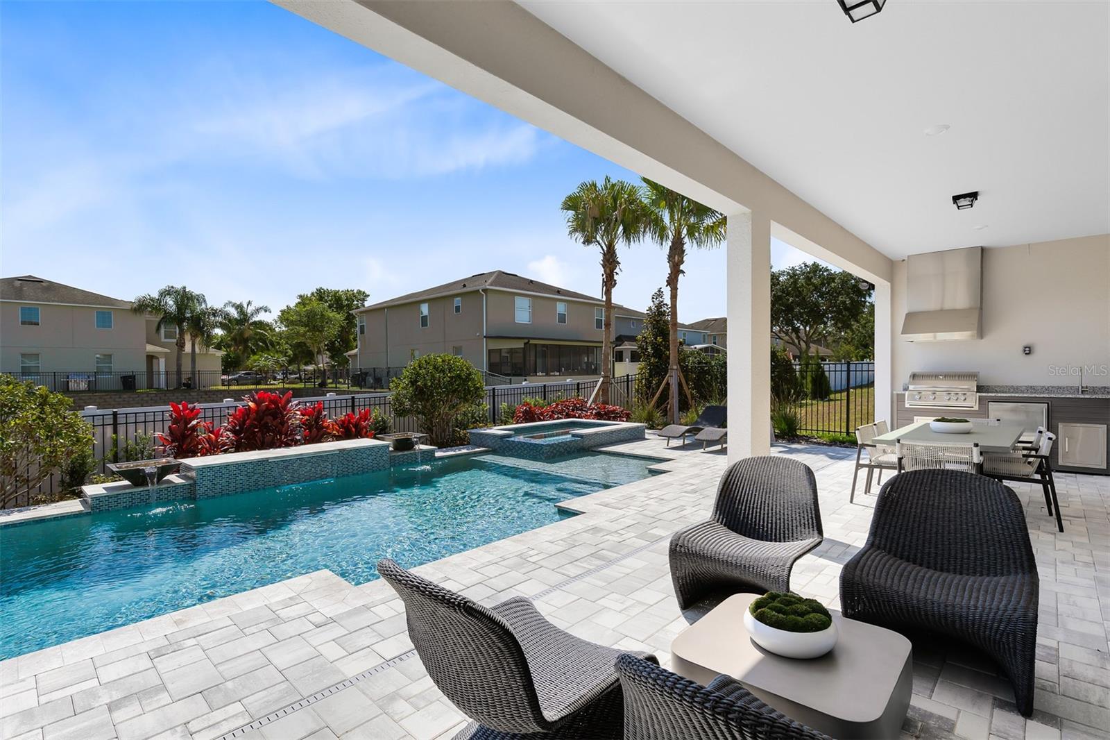 WINTER GROVE - Residential