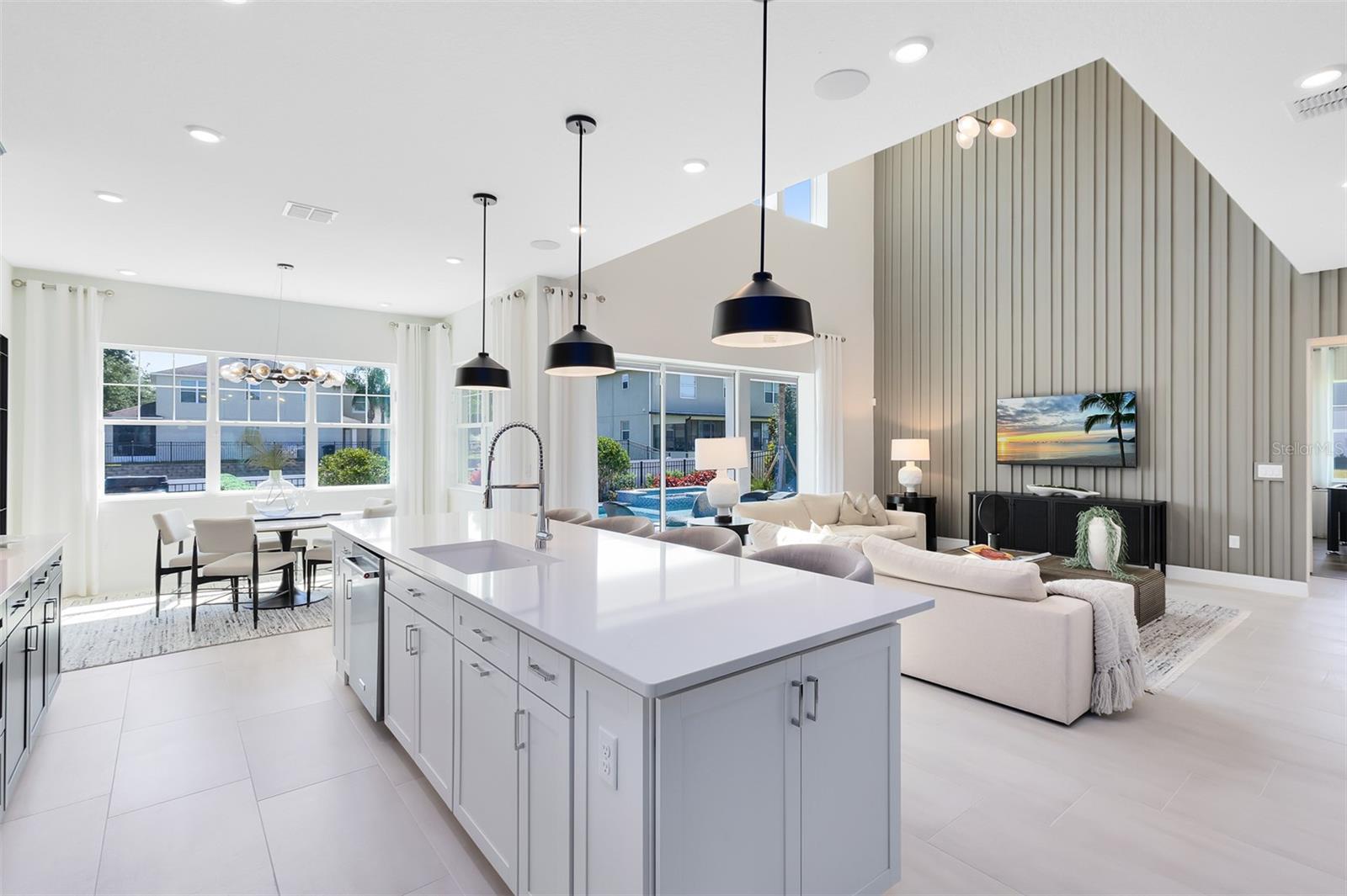 WINTER GROVE - Residential