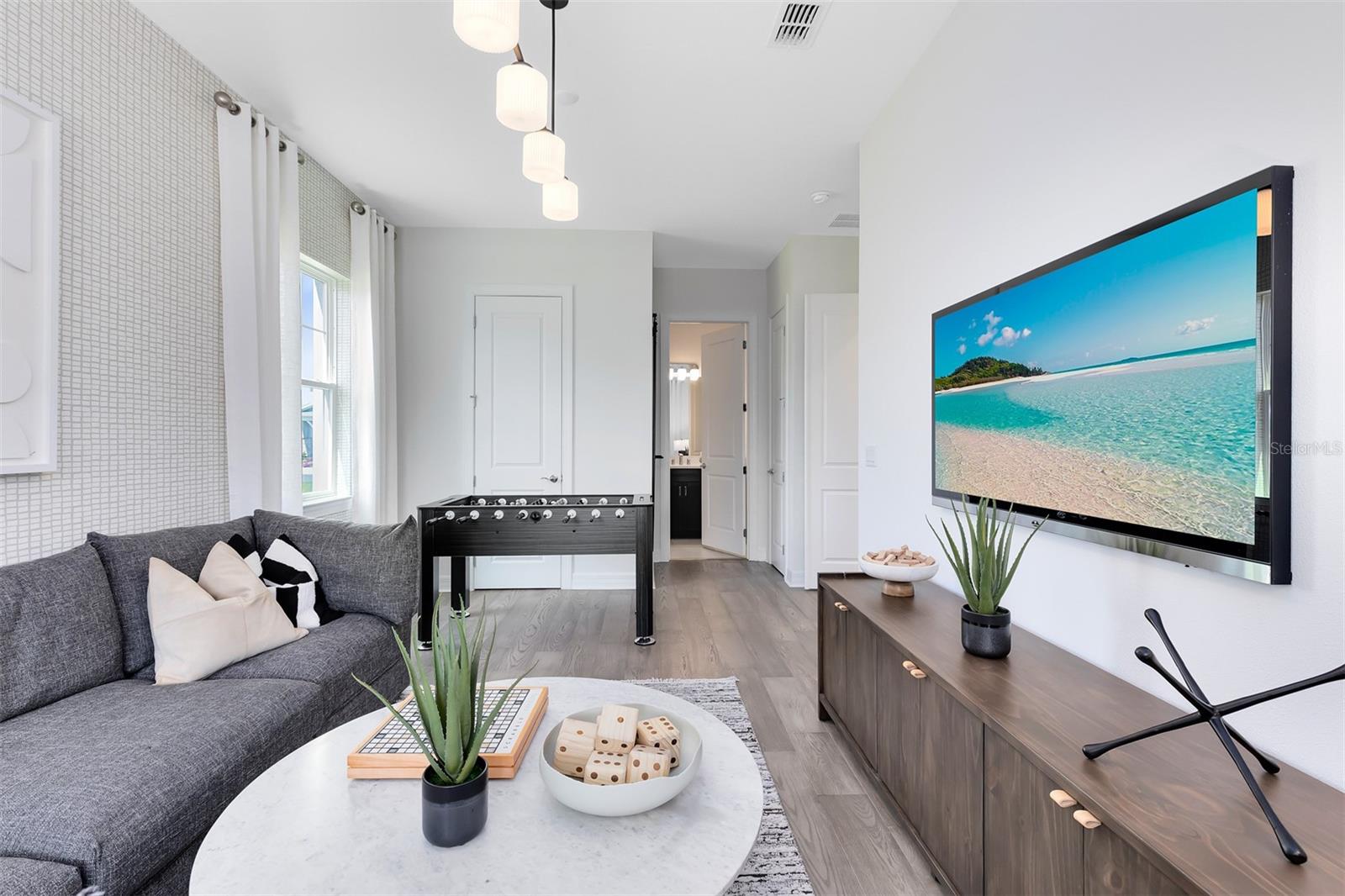 WINTER GROVE - Residential