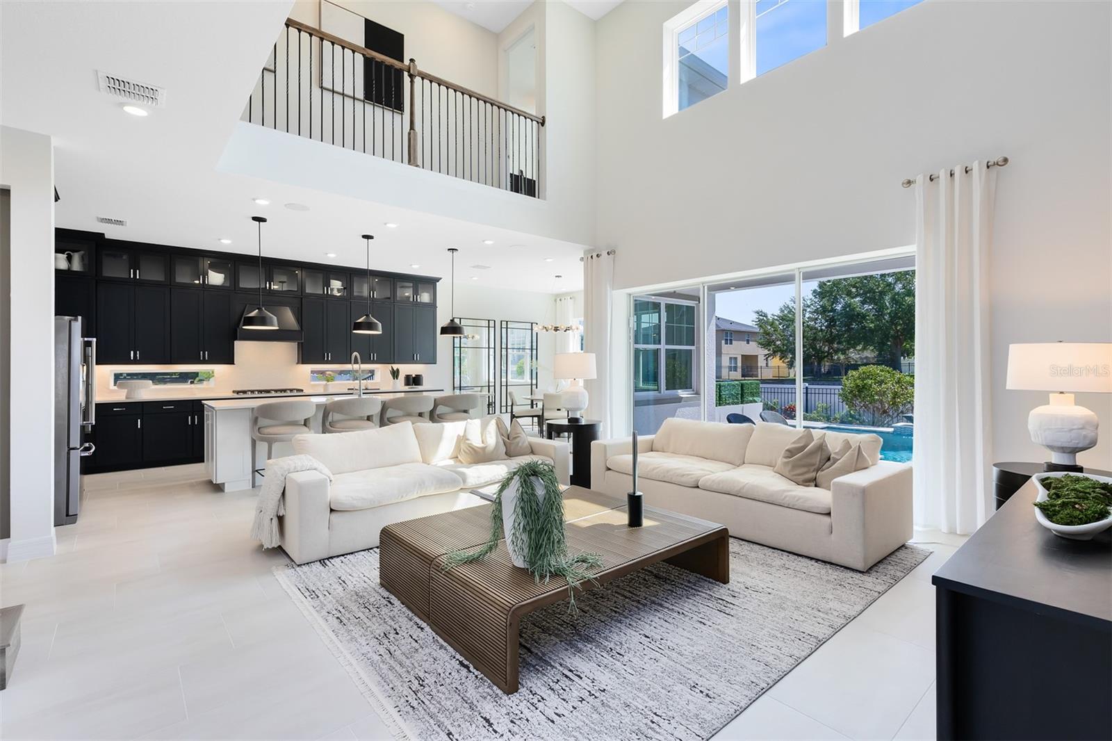 WINTER GROVE - Residential