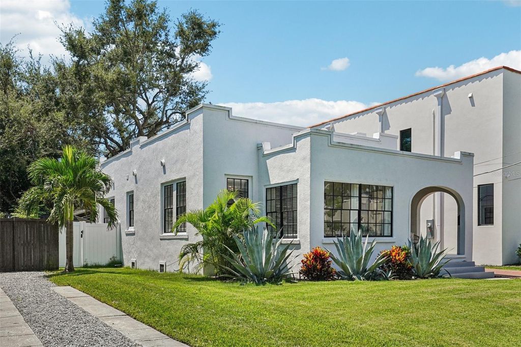 Photo of 2910 W San Rafael Street, Tampa, FL 33629 (MLS # TB8423541)