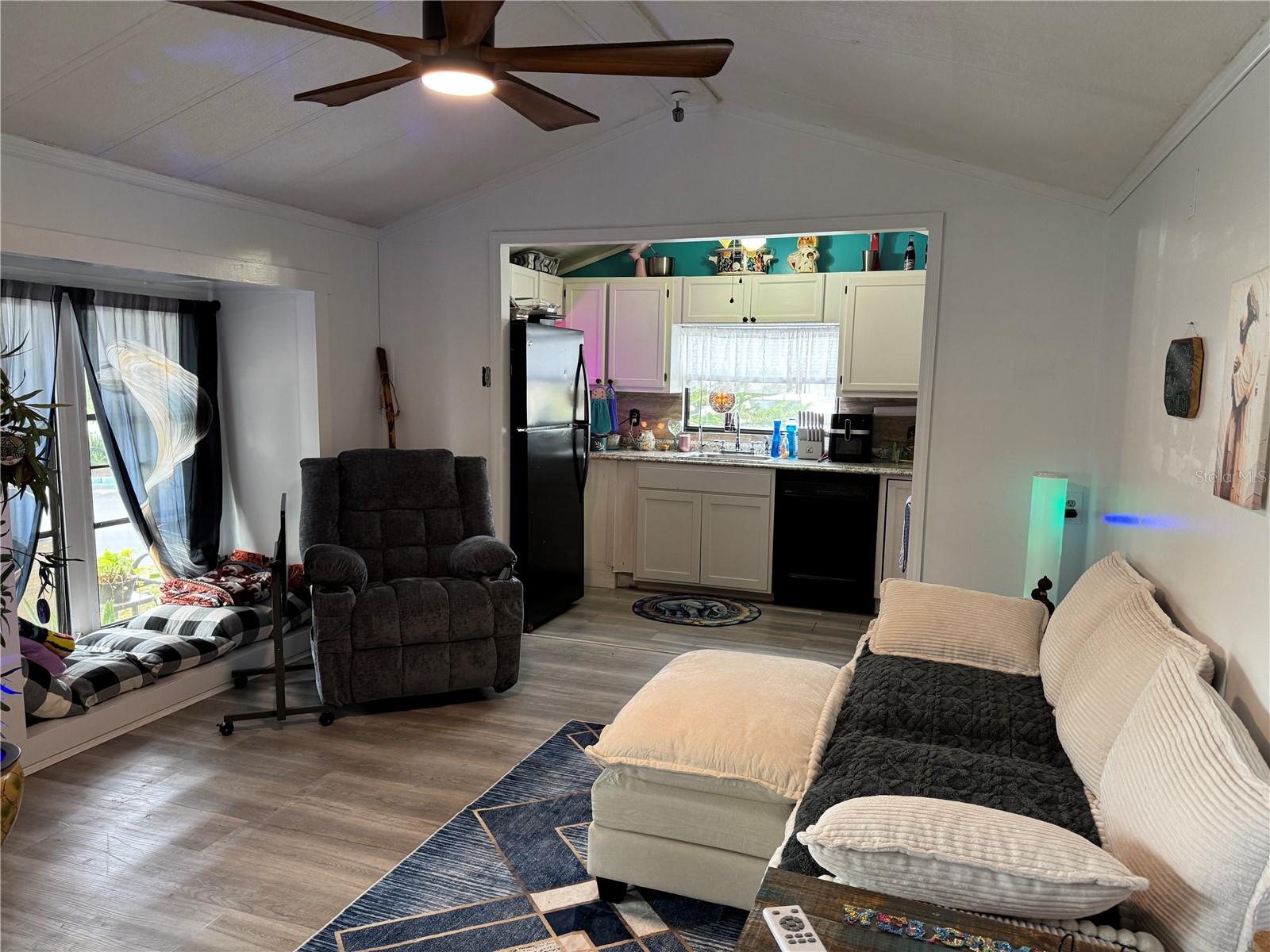 SHELTER COVE - Residential