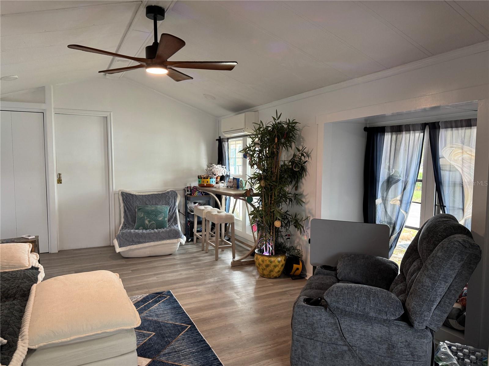 SHELTER COVE - Residential