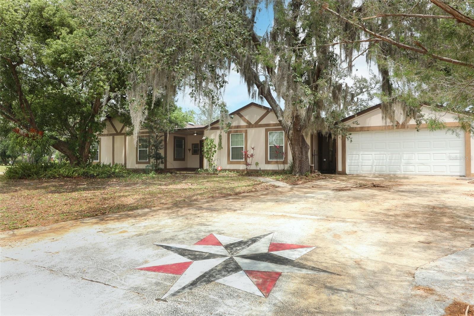 1405 PAULA DRIVE
