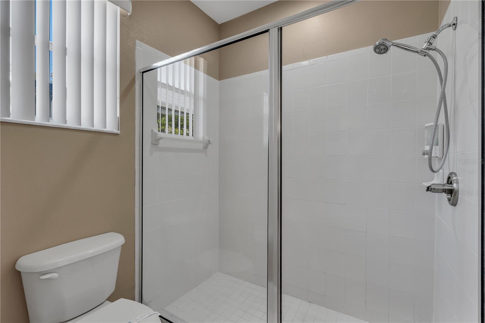 CALABAY PARC AT TOWER LAKE - Residential