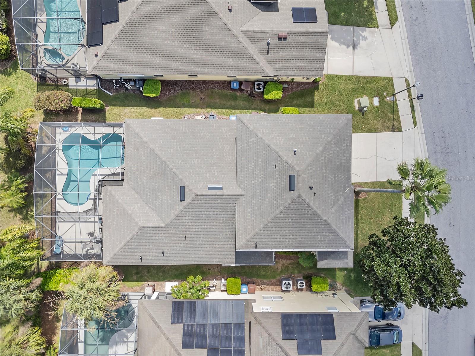 CALABAY PARC AT TOWER LAKE - Residential