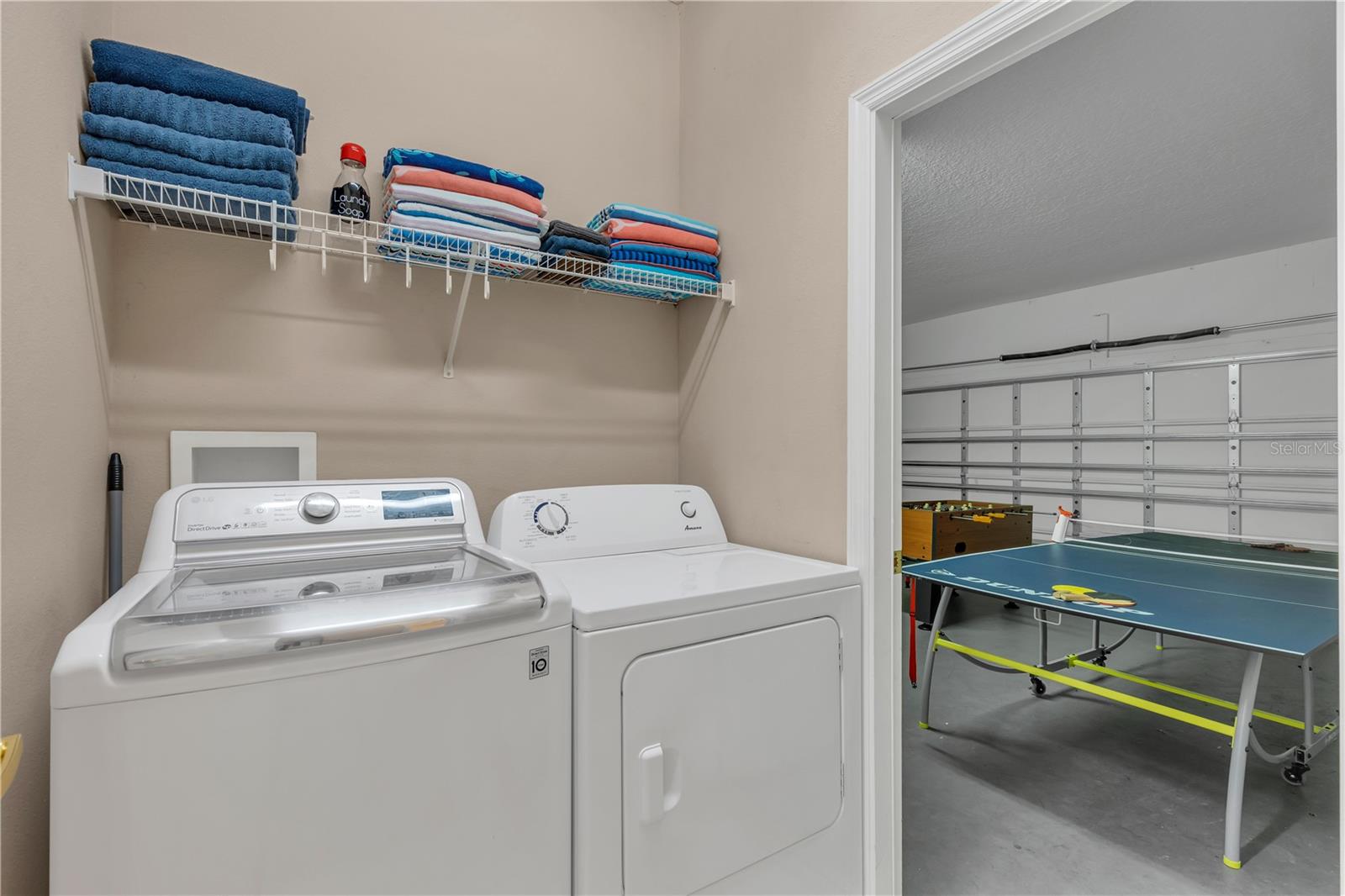 CALABAY PARC AT TOWER LAKE - Residential