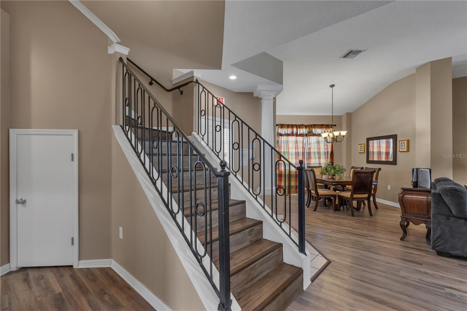 CALABAY PARC AT TOWER LAKE - Residential