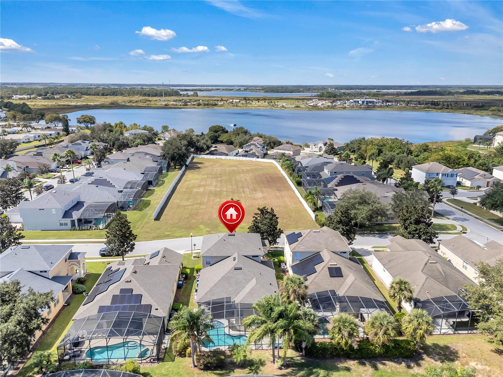 CALABAY PARC AT TOWER LAKE - Residential