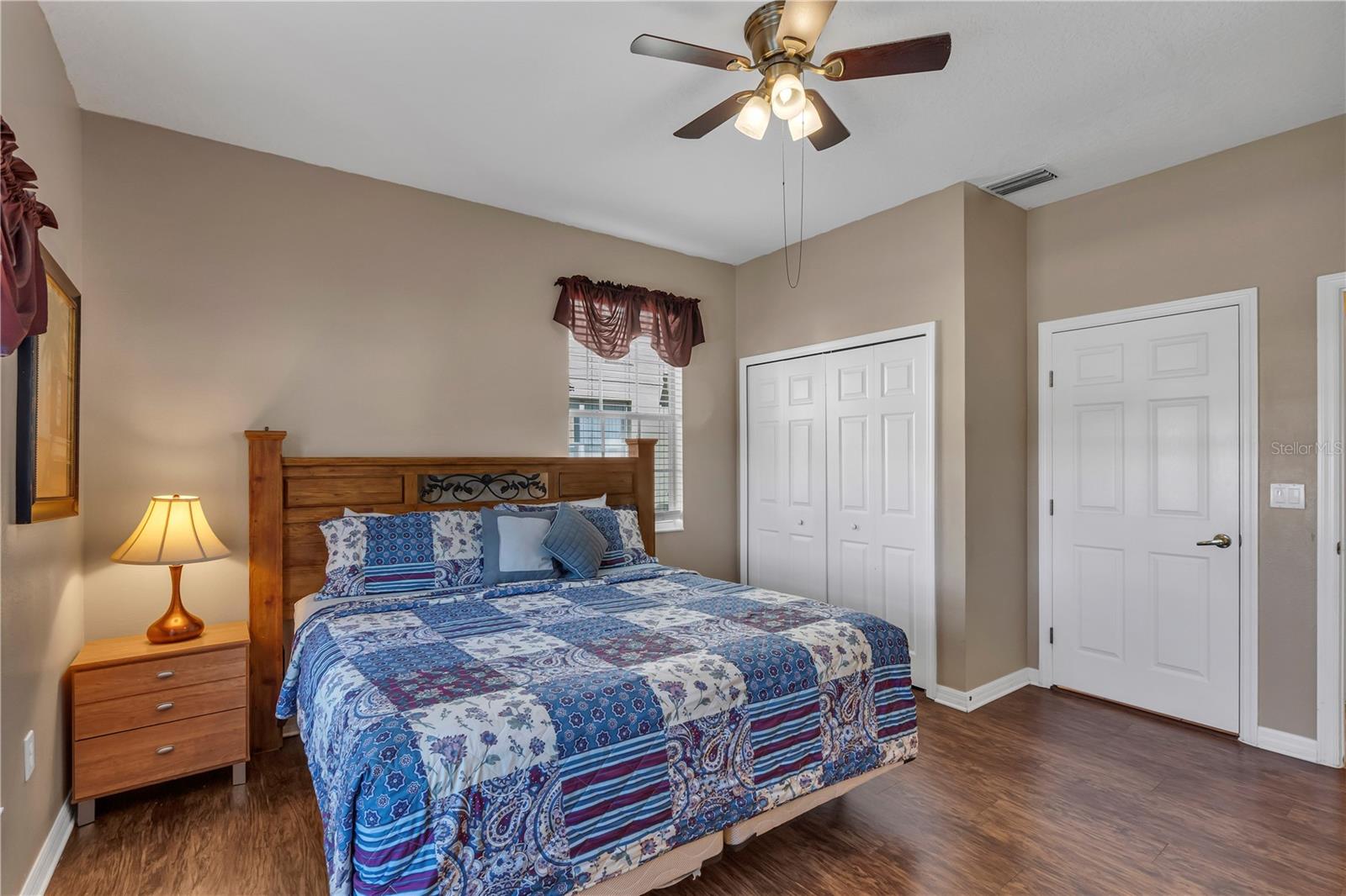 CALABAY PARC AT TOWER LAKE - Residential