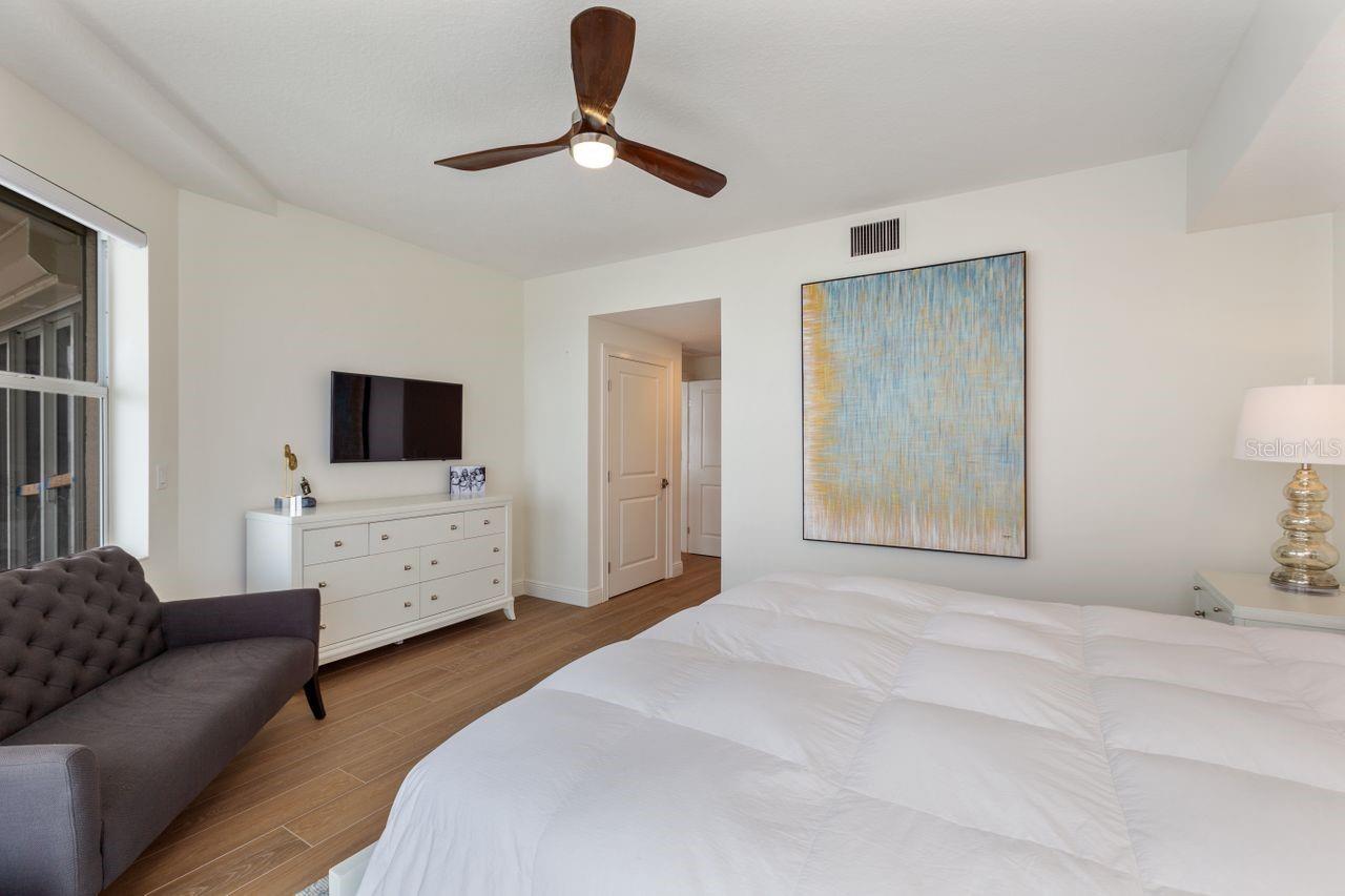 Kingston Tower Condo - Residential