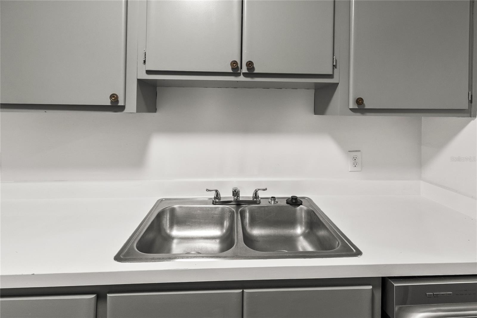 TOWER VILLAGE - Residential Lease