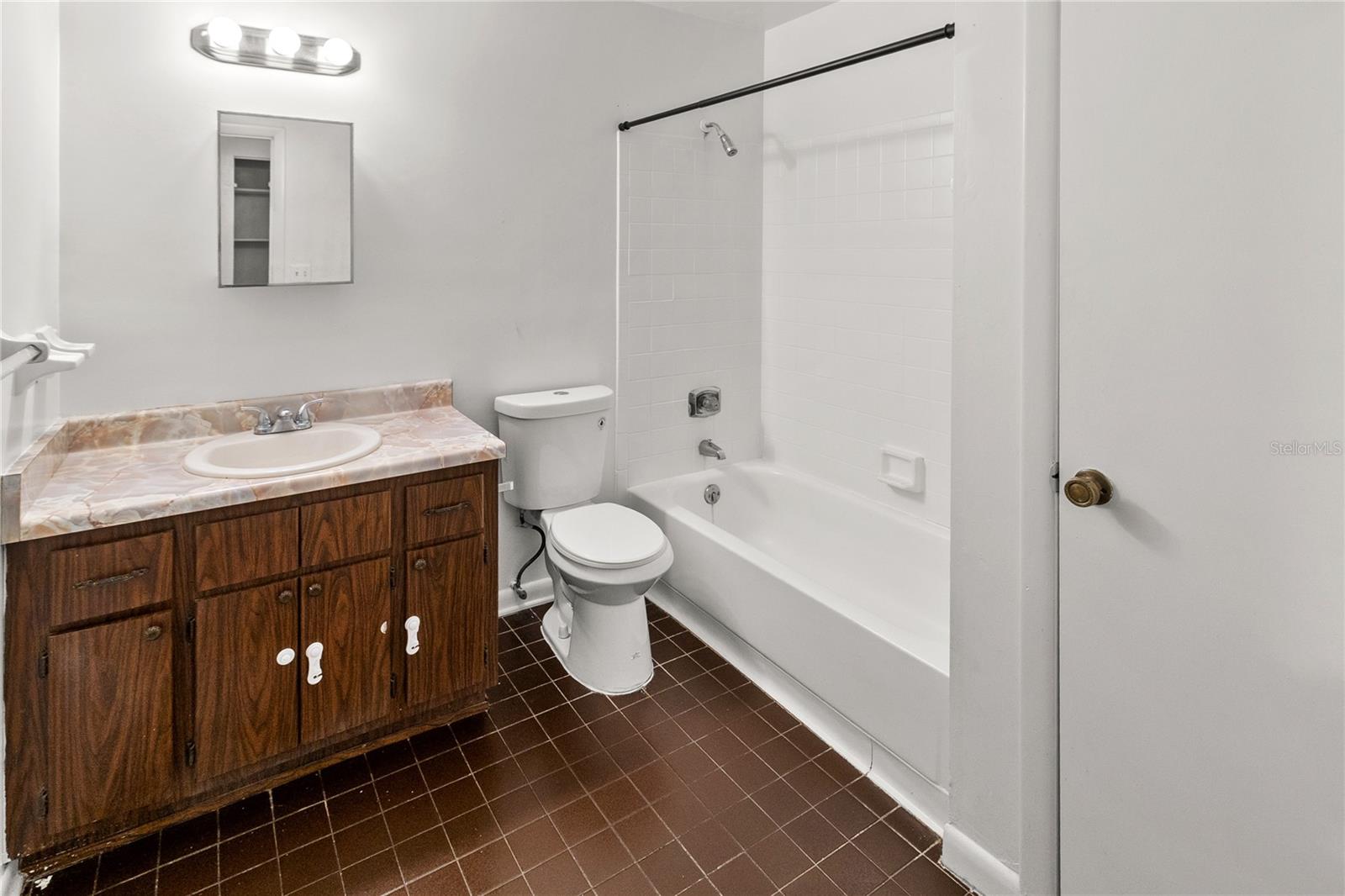 TOWER VILLAGE - Residential Lease